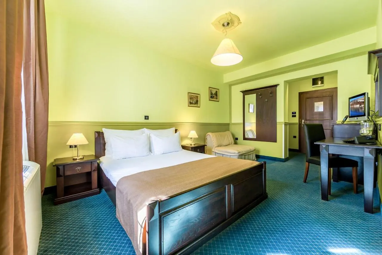 Hotel Bitoraj 퓨지네