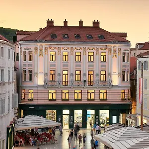 Piazza Heritage 4* Split